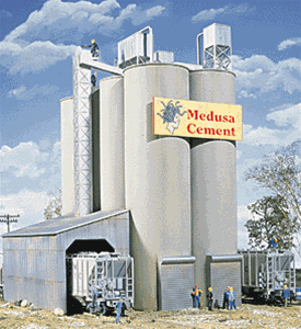 Walthers HO 933-3019 Kit Silos de Cimento Medusa