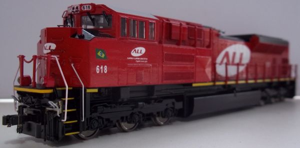 MTH EMD SD70Ace All 1:87 - c/ som e dcc